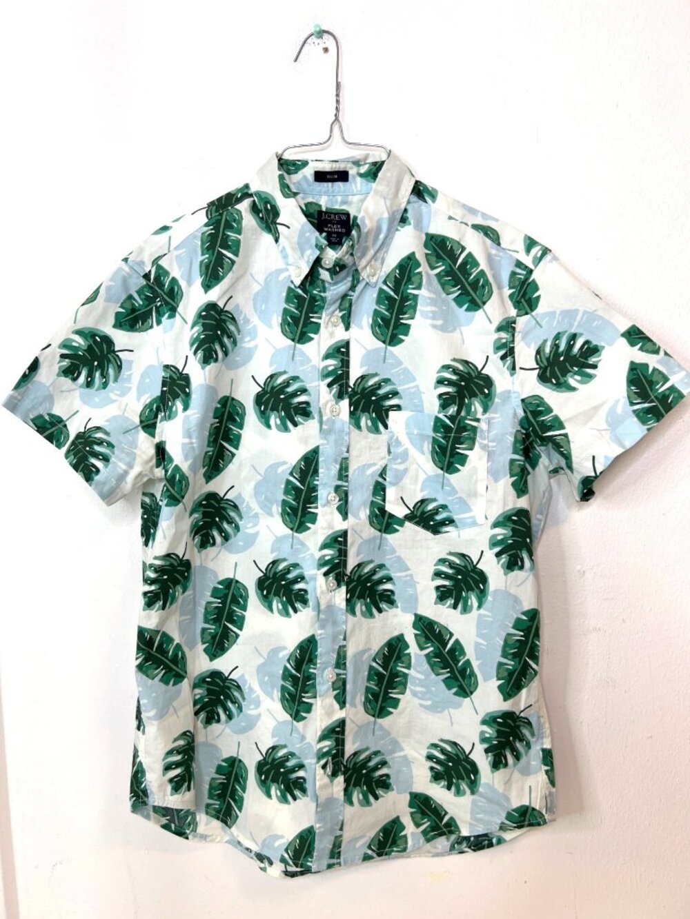 J.Crew Flex Washed Button up Mens shirt Medium Slim Monstera Plant Print